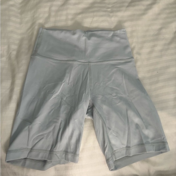 Aritzia TNA butter biker shorts 7inch - Picture 2 of 5